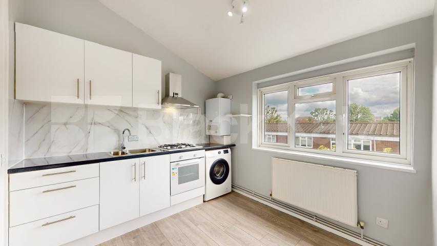 Refurbished 1 bedroom property close to Caledonian Road Tube Bradley Close, Caledonian Road